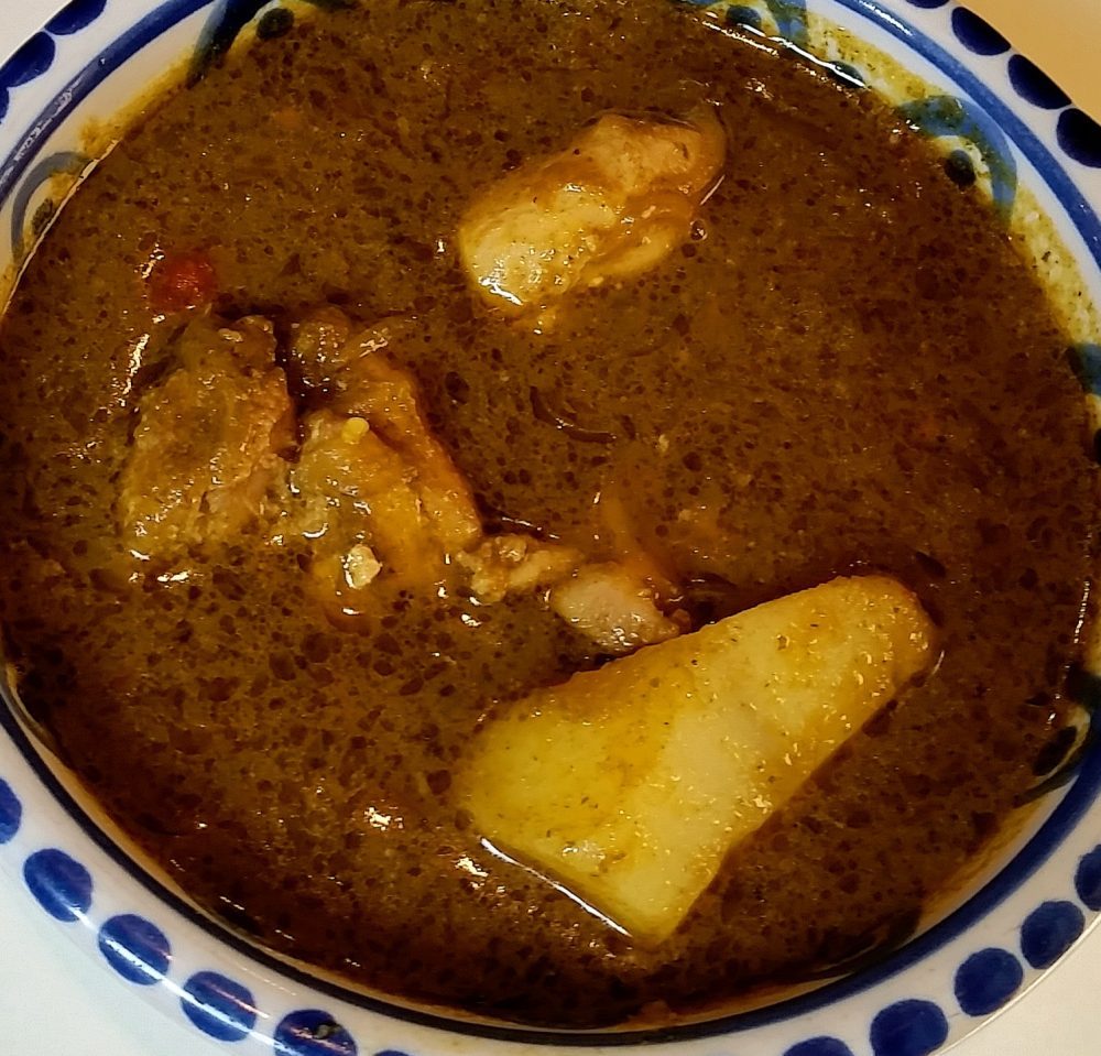 上等なシャバシャバチキンカレー