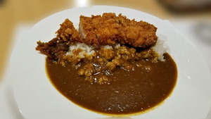 残念！！　カツカレー